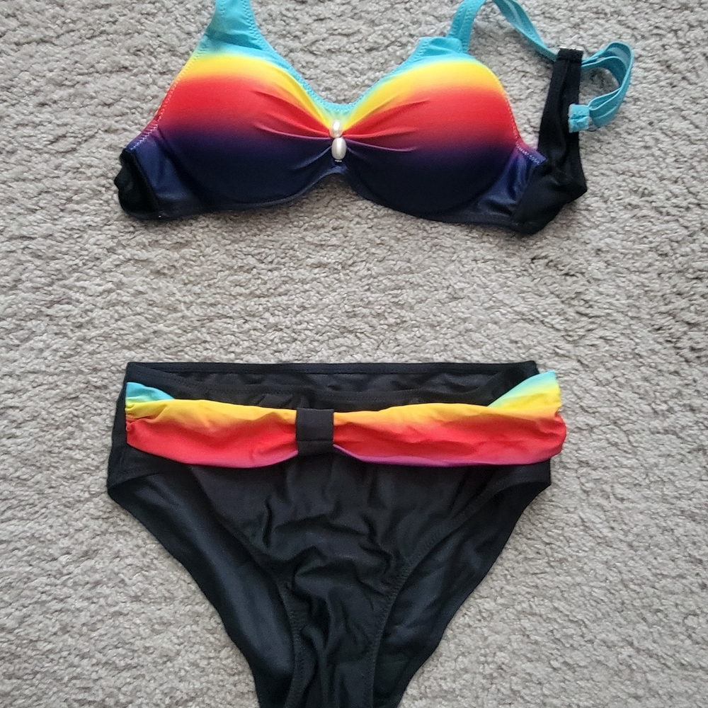 Brand new women's medium size swimsuit
